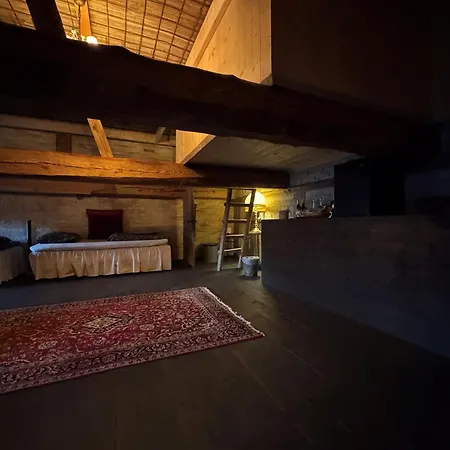 Anno 1782 Unique Romantic Glamping At The Manors Historic Barn Landsteder Arnager